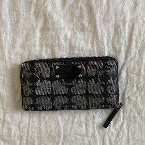 Kate Spade Wallet - leather black spade print